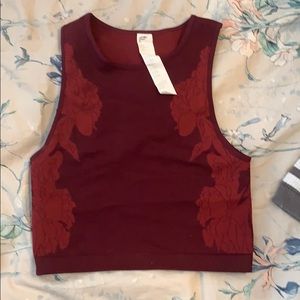 Crop top/sports bra & leggings